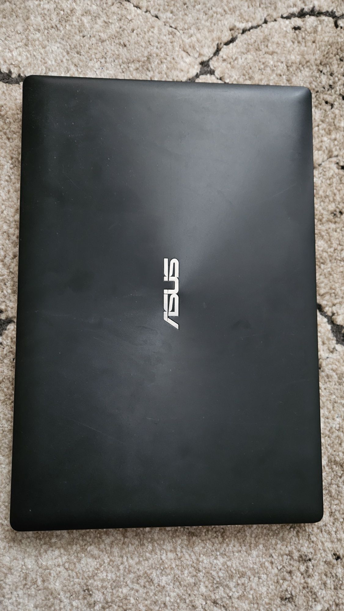 Laptop Asus F553M