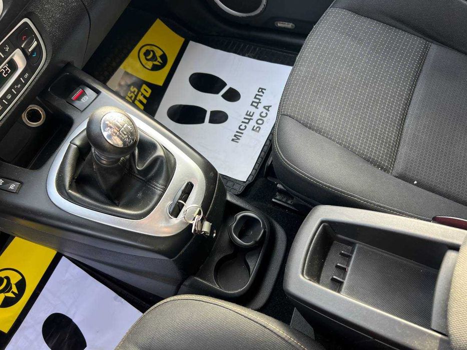 Renault Grand Scenic 2010