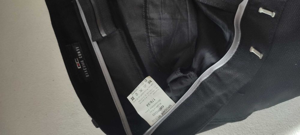 Garnitur Giacomo CONTI z zamkiem