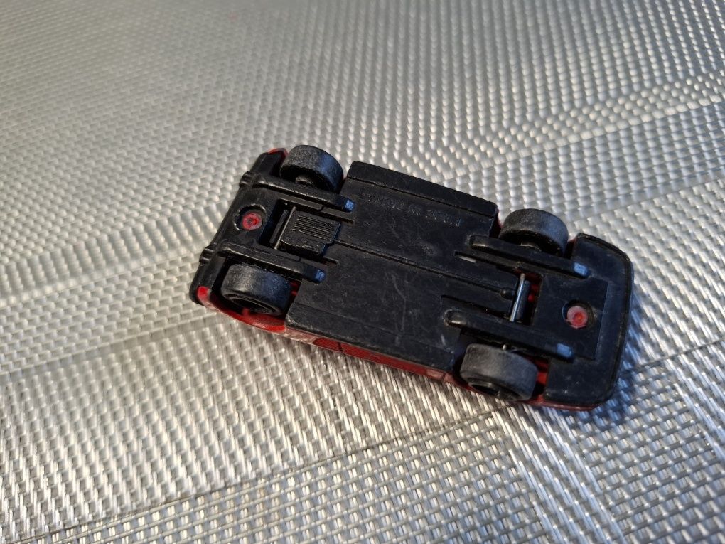 Model samochodu skala 1:64