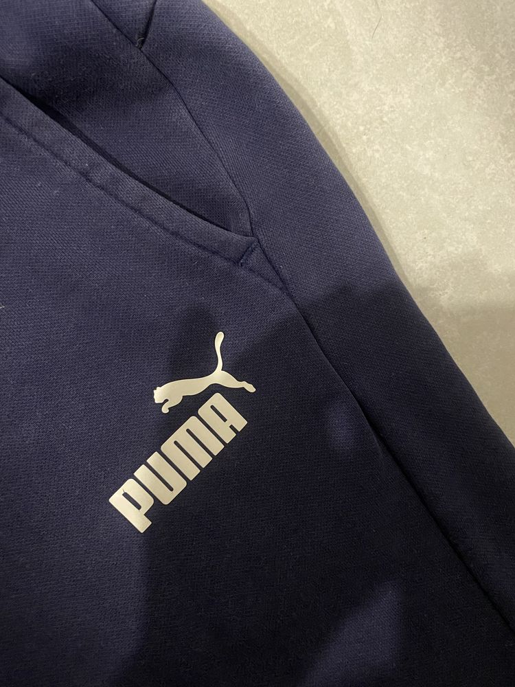 Krótkie spodenki Puma granatowe chłopięce S