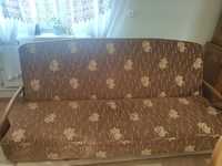 Kanapa sofa brązowa beżowa z drewnianymi bokami