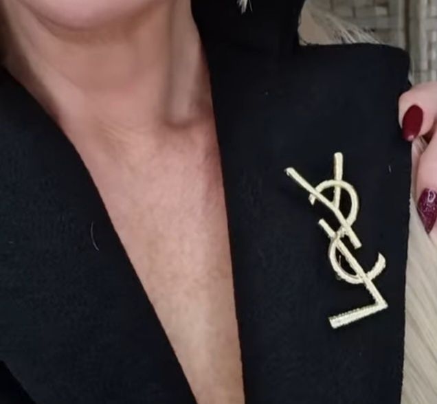 Złota broszka YSL  Cassandre vintage premium