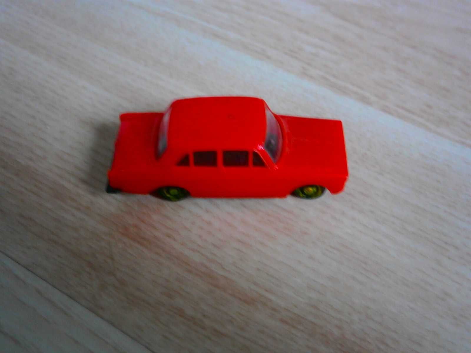 Moskwicz 408 ZC-27 1:72 Ruch miniatura PRL