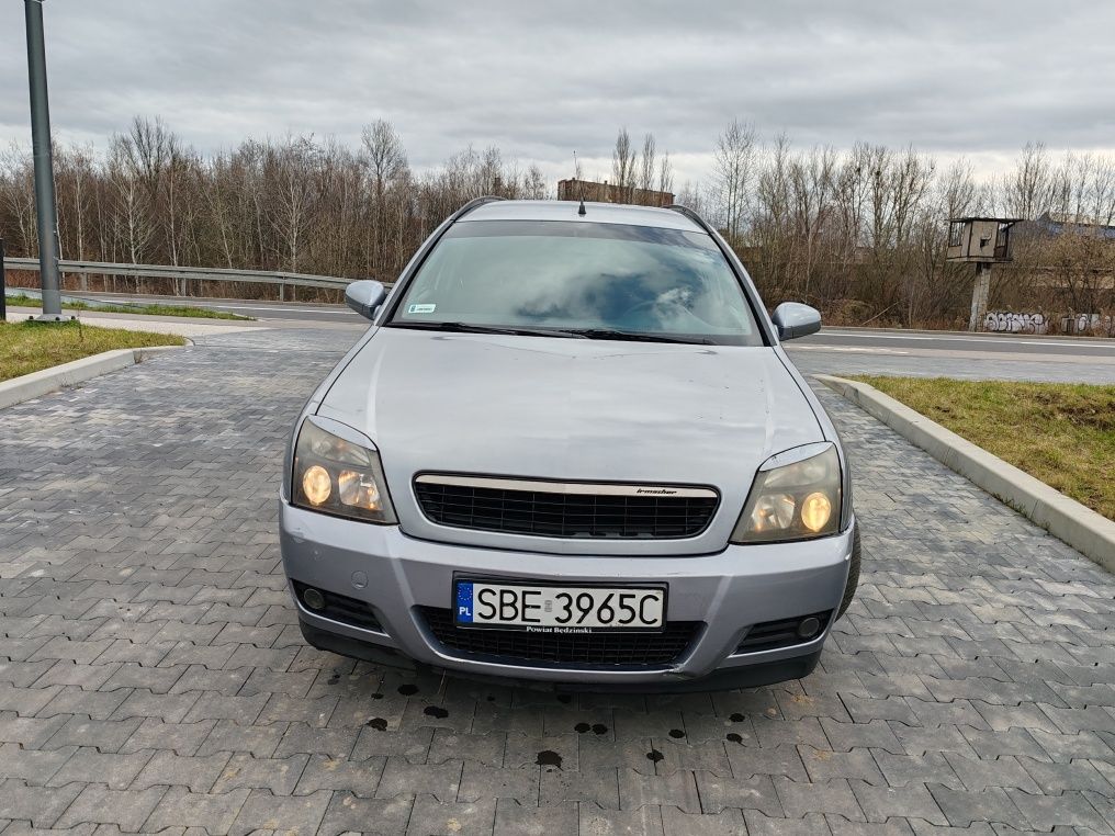 Opel Vectra 2.2 LPG 2005 rok wersja gts