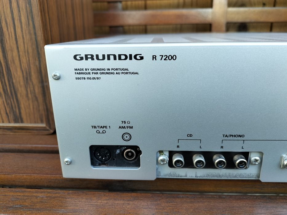 Amplituner Grundig R7200
