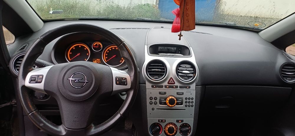Опель CORSA 1.3 дізель