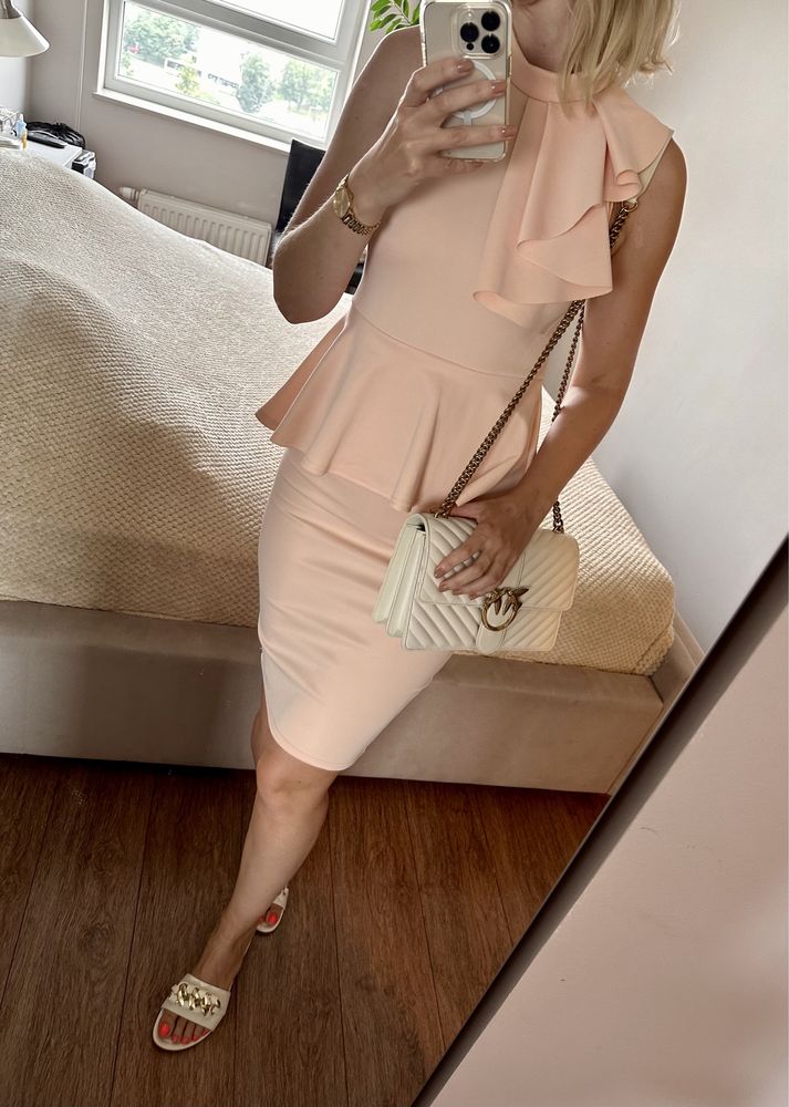 Sukienka koktajlowa bodycon tuba z baskinką S 36