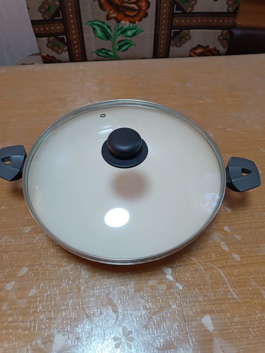 Продаю пательню у гарному стані, за 300 гривень