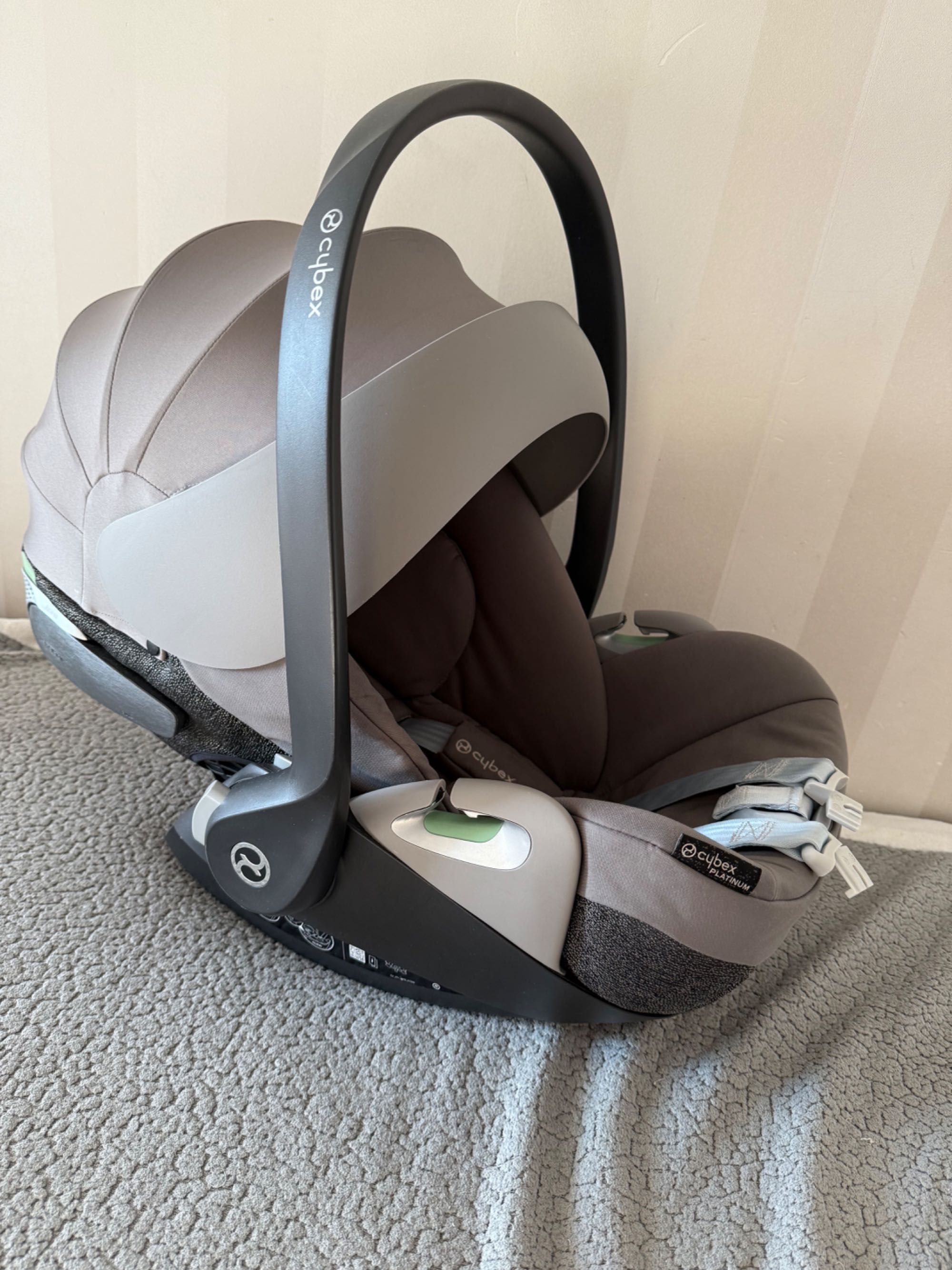 Автокрісло Cybex Cloud T i-Size Plus