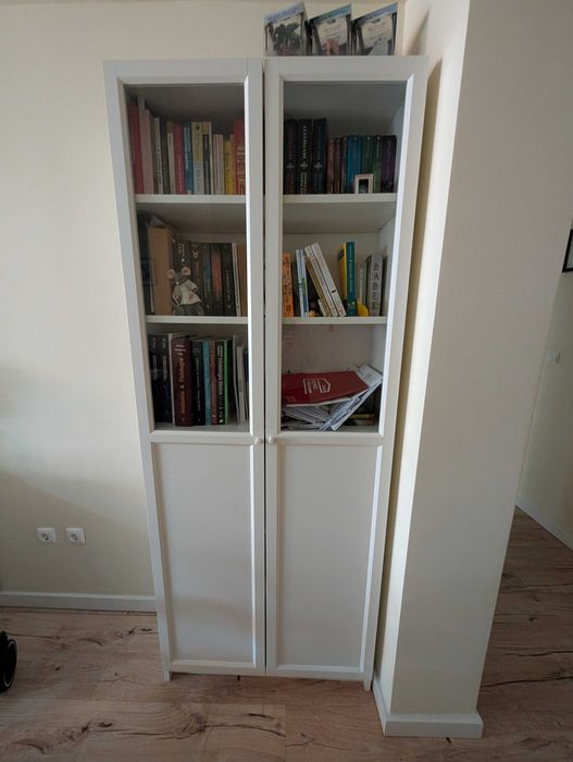 Billy/Oxberg Estante com portas IKEA