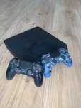 Ps4 slim + zestaw gier + 2 kontrolery + 2 kontrolery ruchu