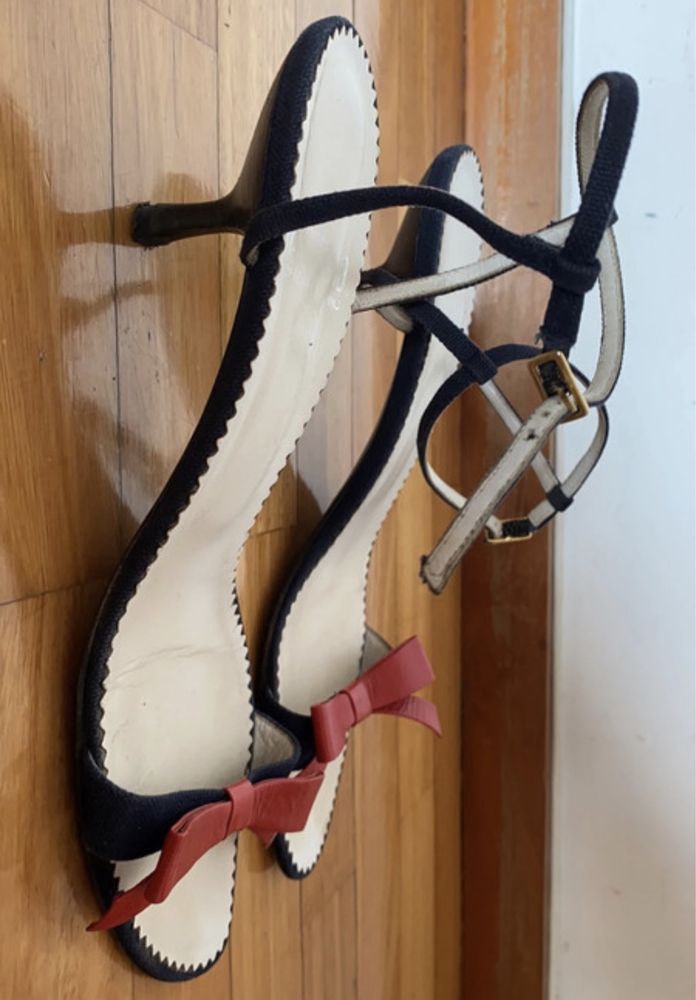 Sandalias Moschino 40