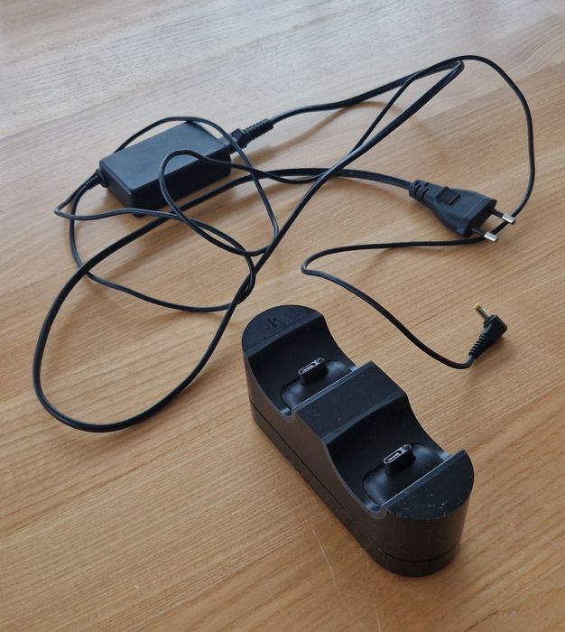 Ładowarka padów PlayStation 4 oryginalna