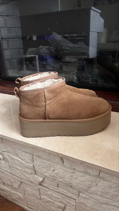 UGG 40 розмір жіночі