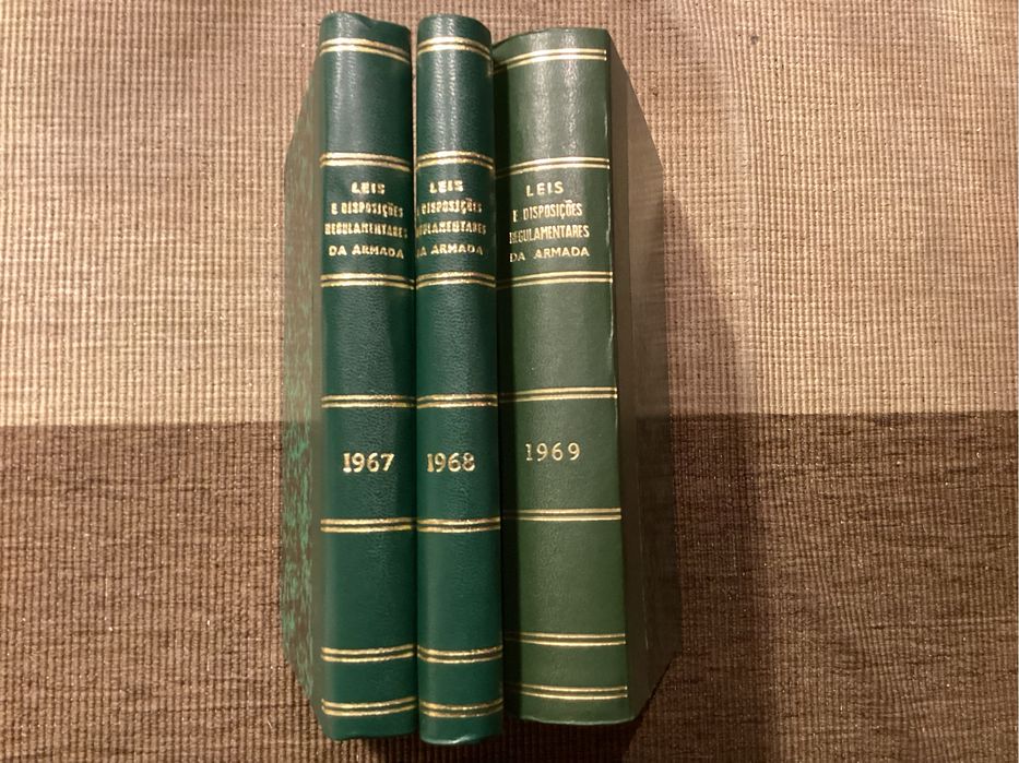 Livros - Leis e disposições regulamentares da Armada 1967, 1968, 1969