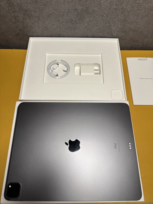 Планшет iPad Pro 12.9-inch (Gen 4) Wi-Fi 128GB Space Gray