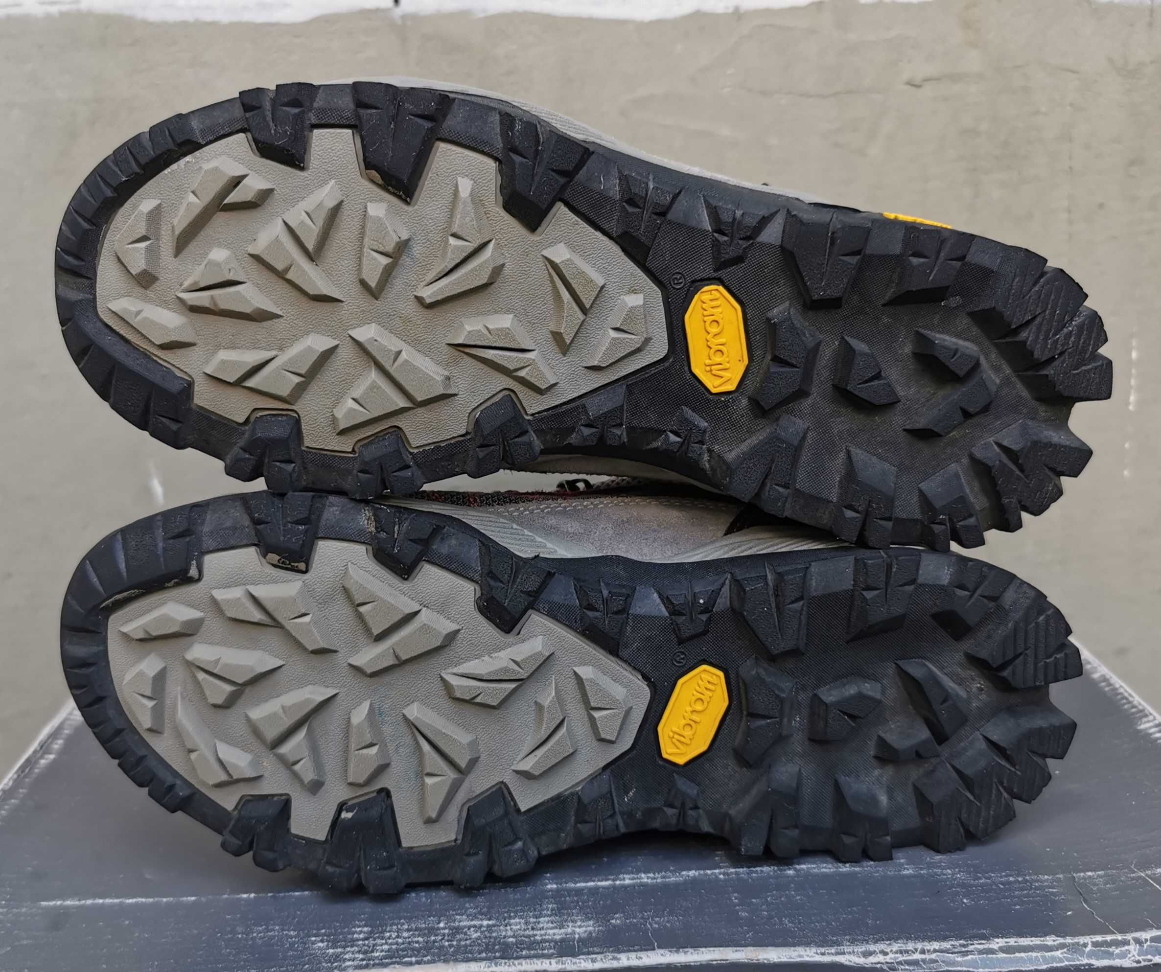 Трекинговые кожаные ботинки kayland Taiga GTX 37 р. Оригинал