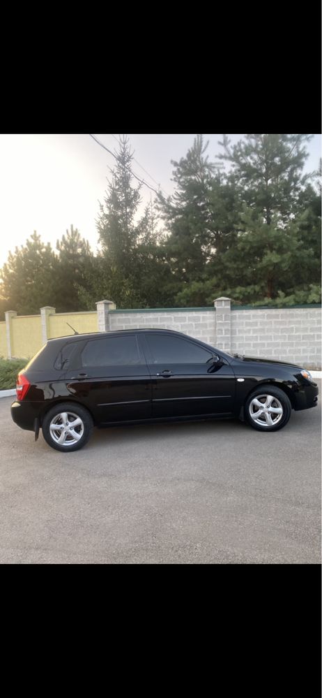 Продам автомобиль Kia cerato 2005 1.6