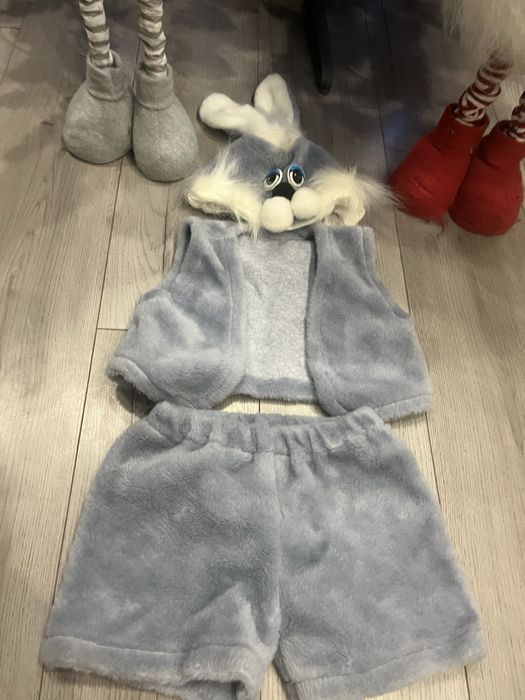 Новорічний костюм зайчика