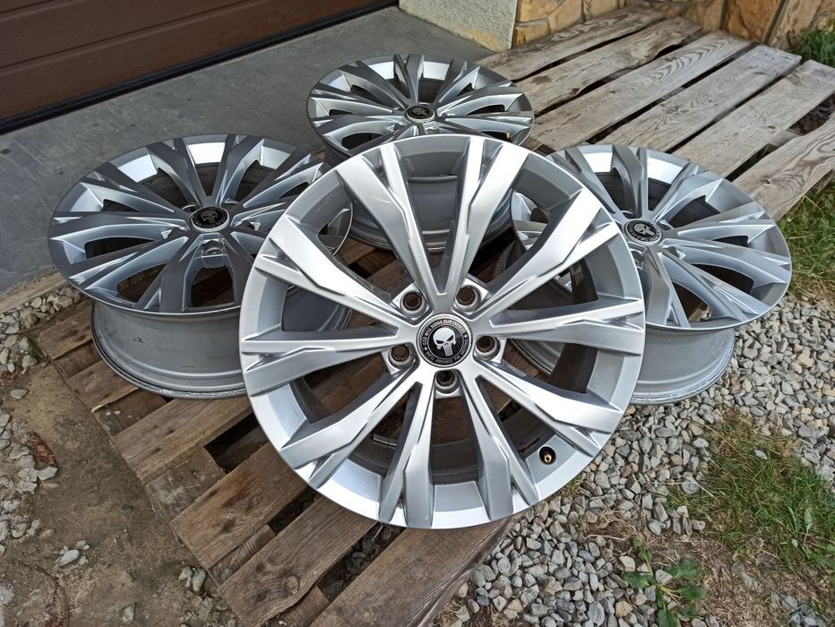 Felgi aluminiowe Oryginał VW Audi Skoda 17 cali ET40 Super stan i wzór