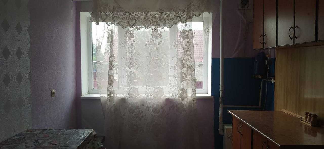 Продам 2х-кімнатну квартиру в Кагарлику (р-н "Радгосп")!