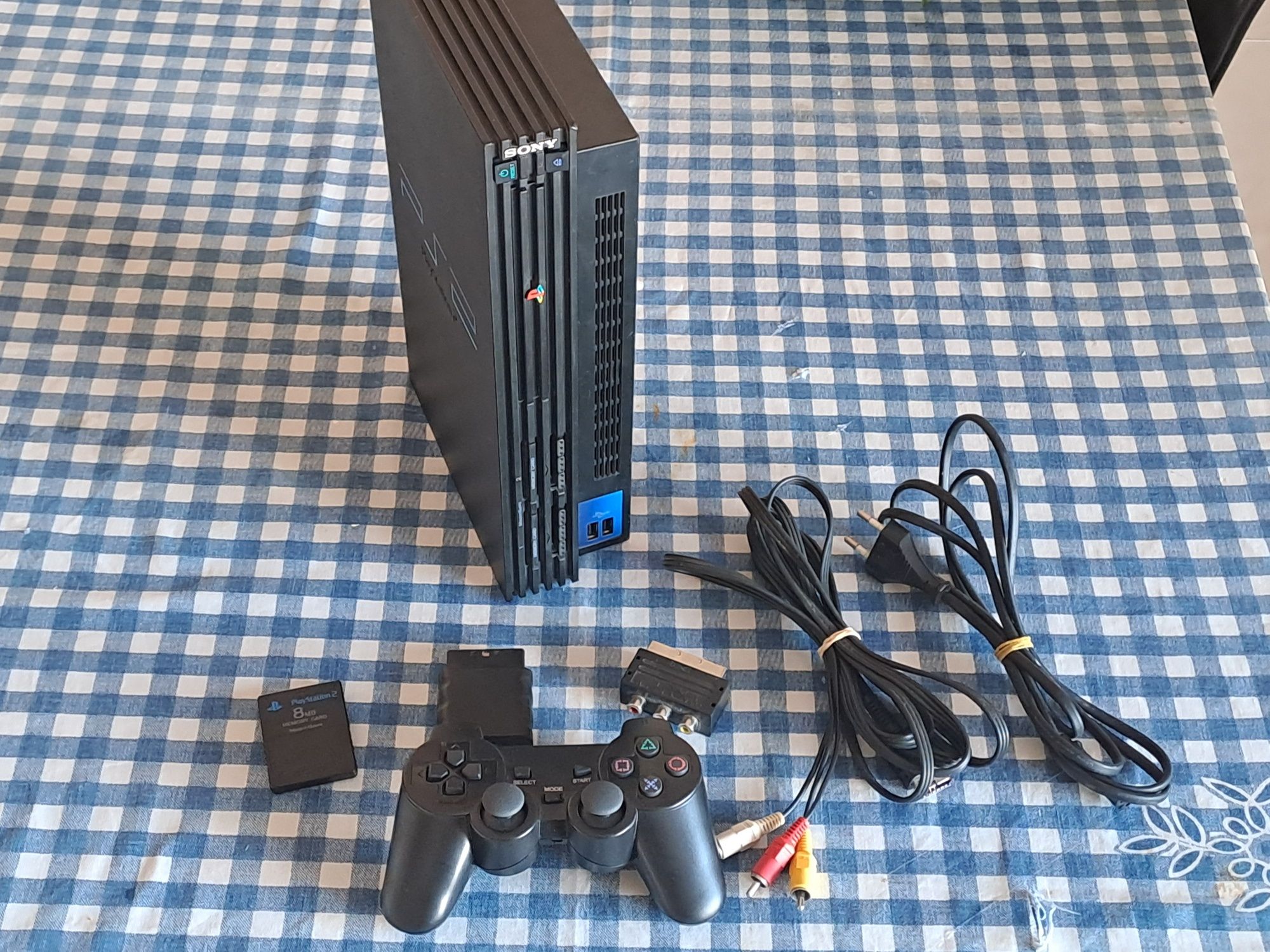 Playstation 2 Fat em ótimo estado geral