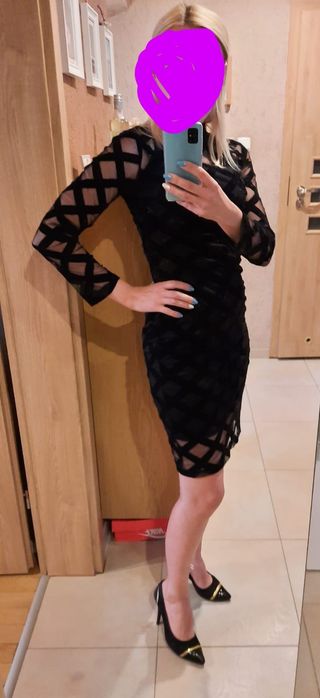 Czarna sukienka dopasowana New Imperial