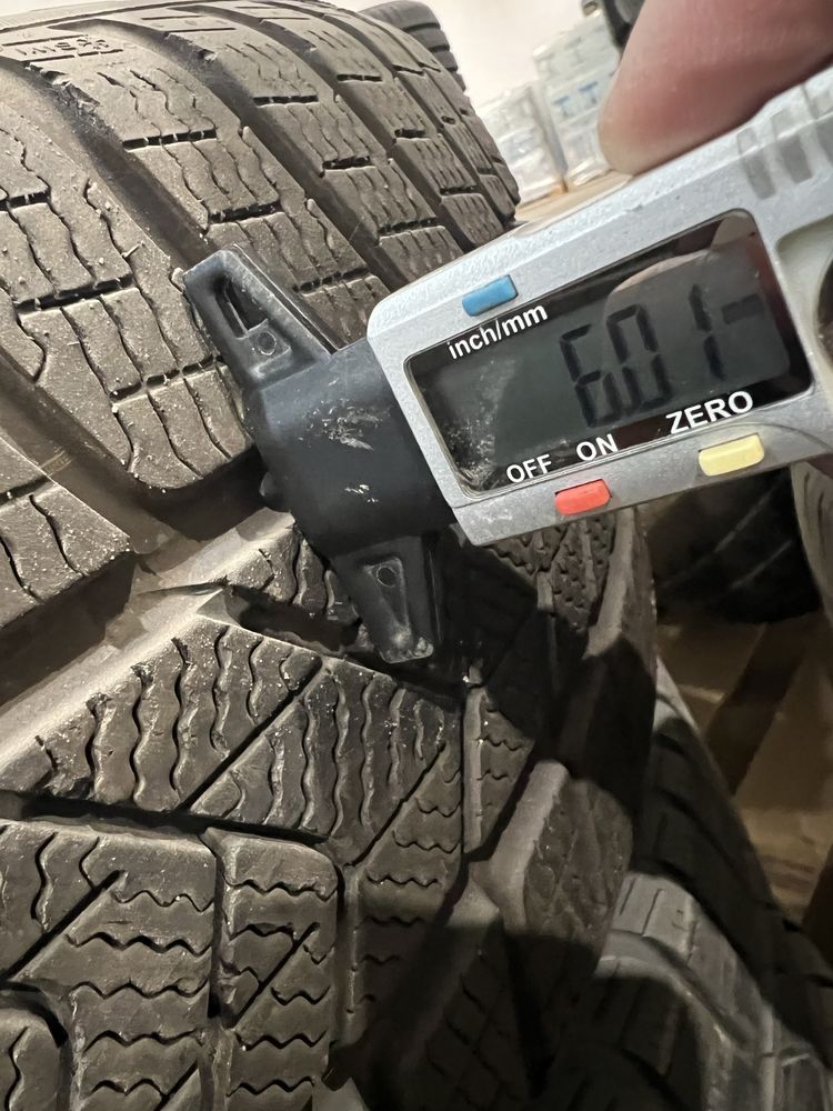 225/55R18 Pirelli zima