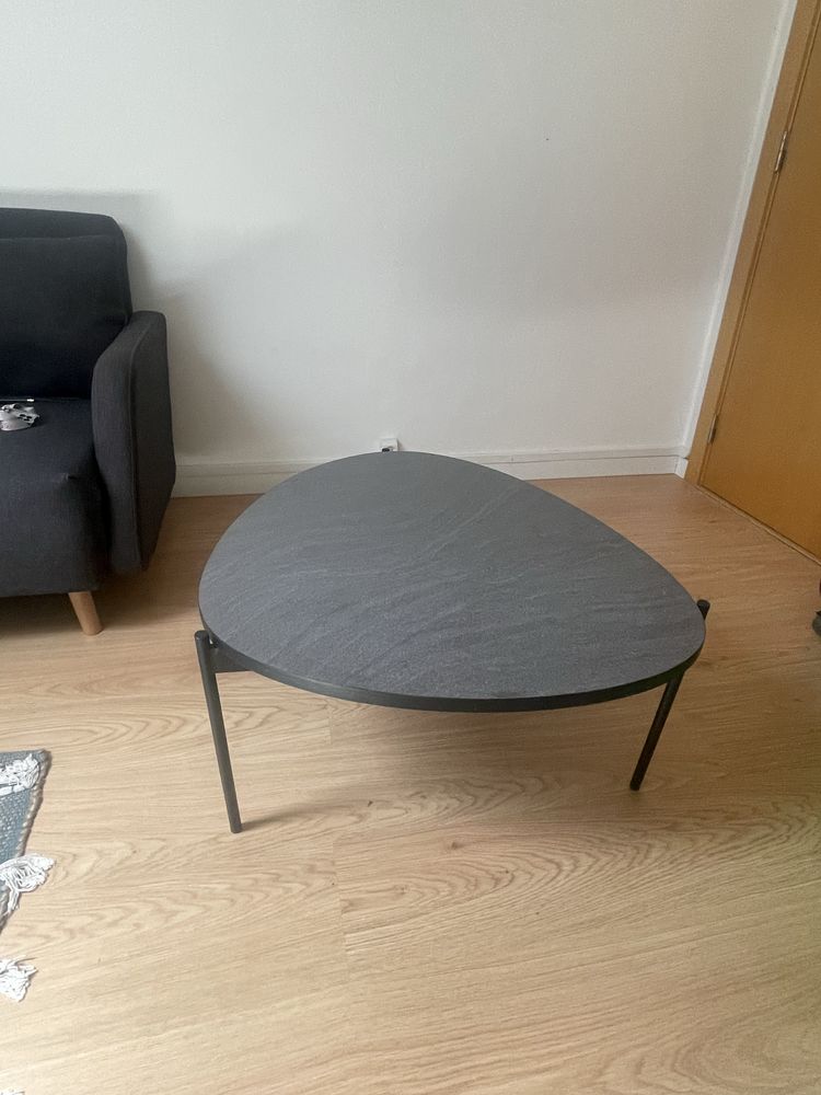 Movel TV, mesa de centro e sofa