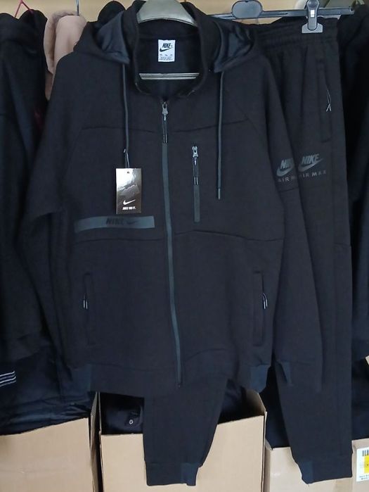 Теплий чоловічий костюм