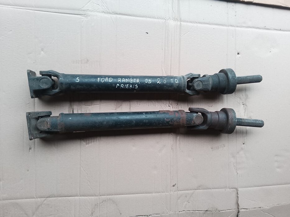 Карданний вал,кардан передній,задній