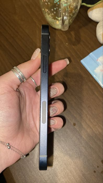 Продам iphone 12