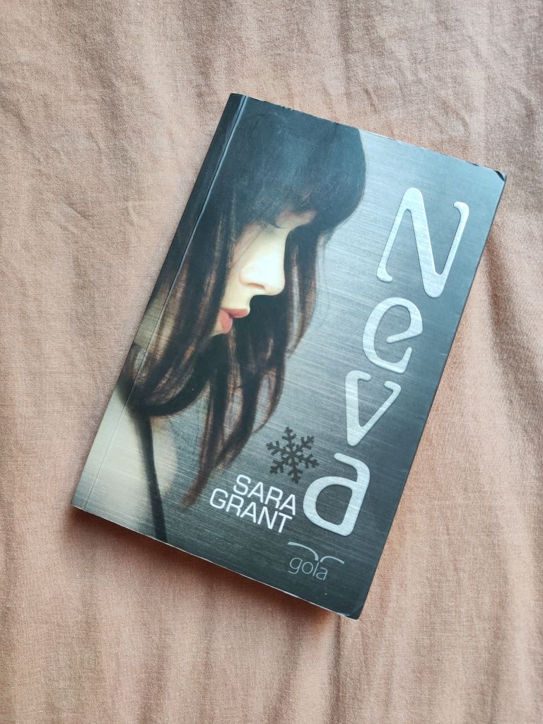 Książka młodzieżowa NEVA Sara Grant dystopia