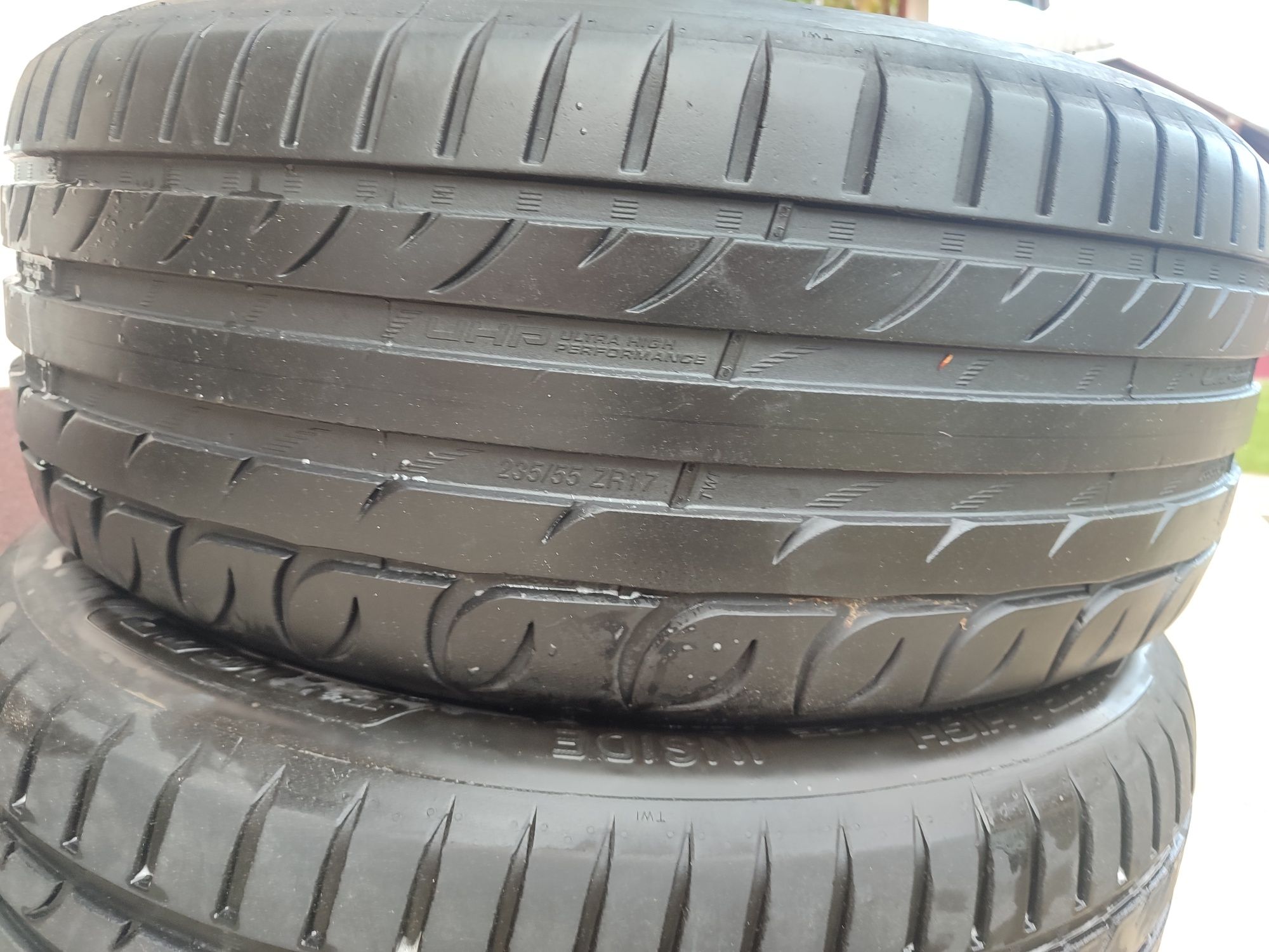 Продам літню резину 235/55r17  2023 року з пробігом 2тис км