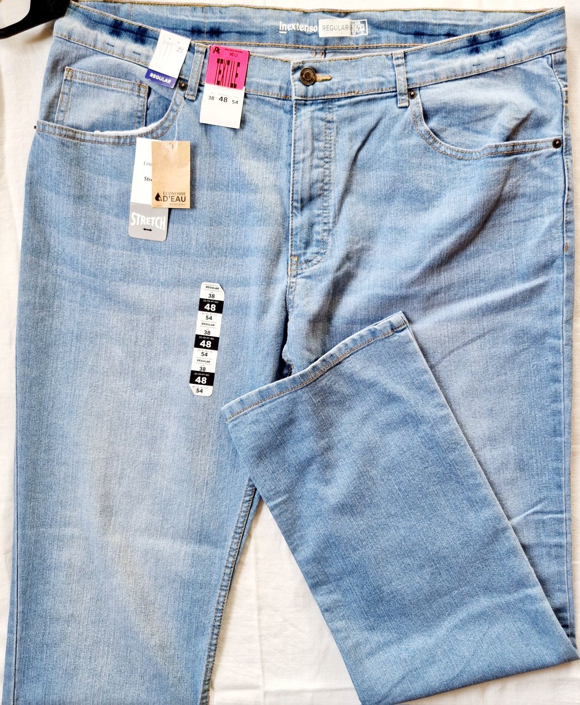 Calças de ganga Denim/França n 50 n 52
Novas por estrear n 50 n 52 
Xx