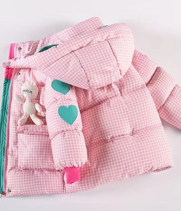 Продам стильну та дуже теплу курточку для дівчинки!