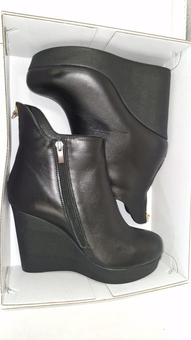 Жіночі Ботильйони