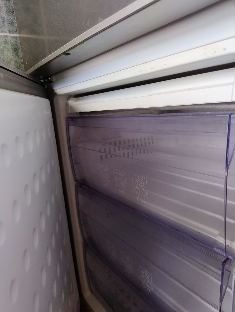 Продам холодильник Beko