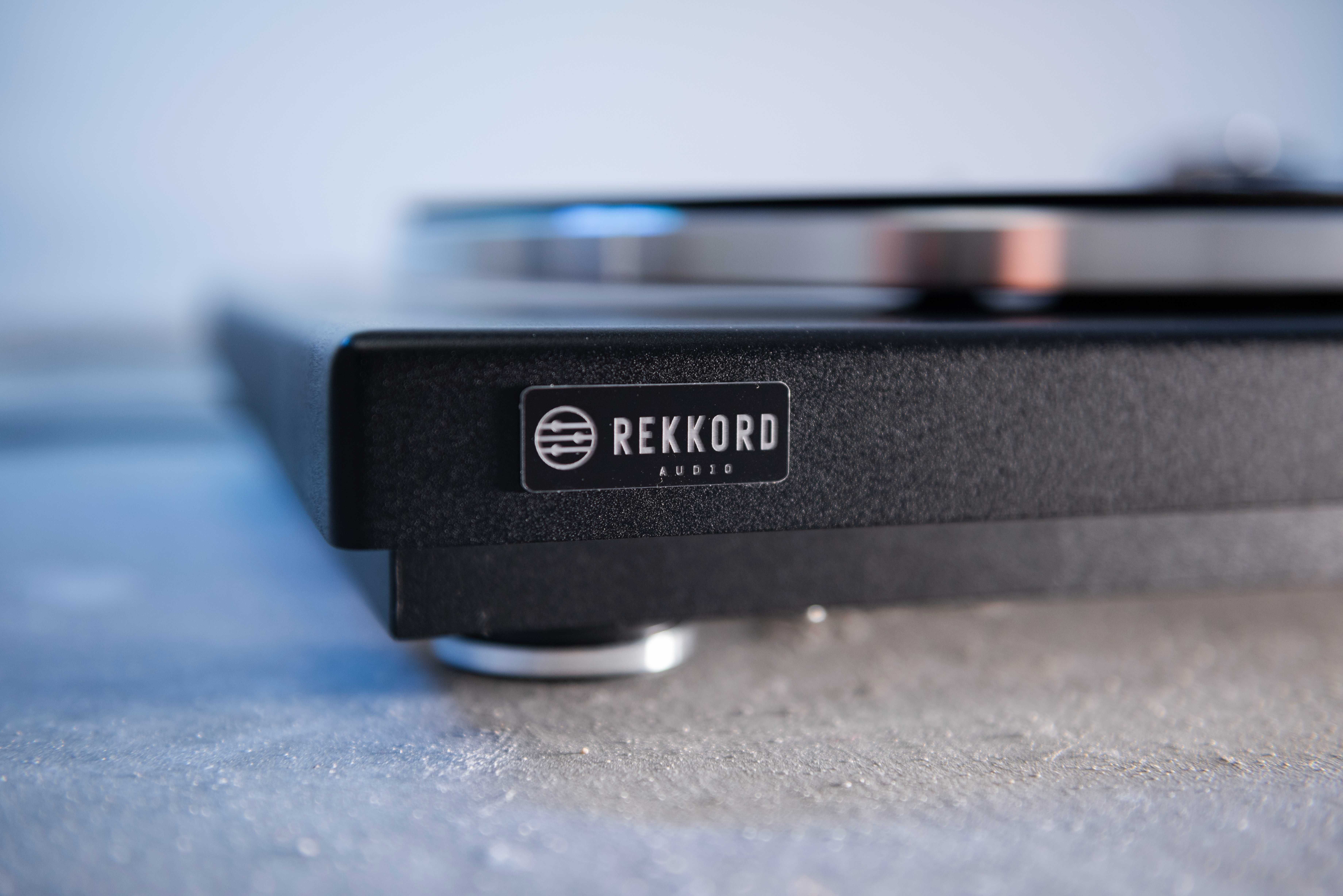 Rekkord Audio F400 gramofon w pełni automatyczny