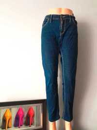 Damskie spodnie jeansowe r. 40-42