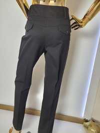 Czarne eleganckie spodnie z szerokimi nogawkami- 42