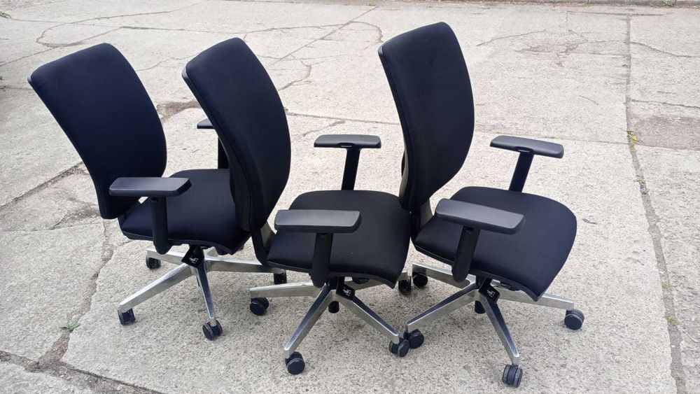 Fotel biurowy RIM czarny fotele krzesła biurowe obrotowe do biur domu