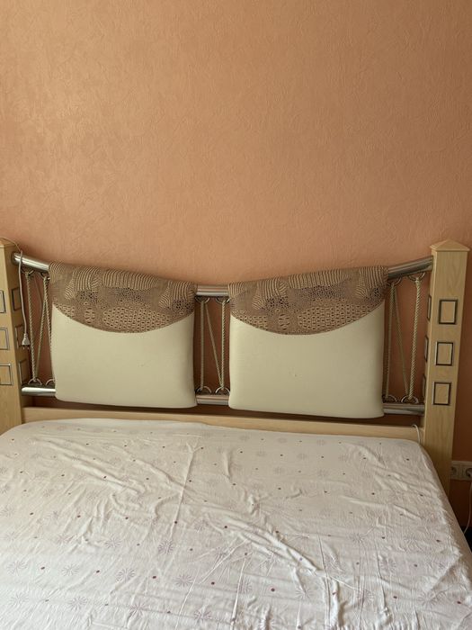 Спальні гарнітури