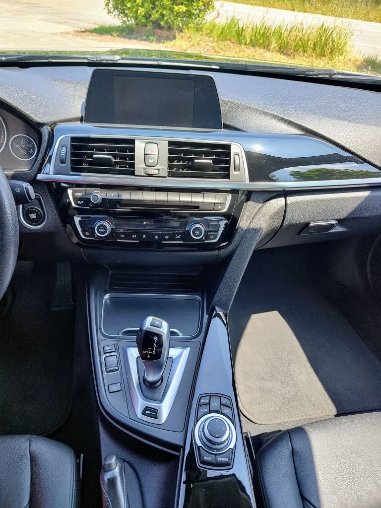 BMW 330e iperformance