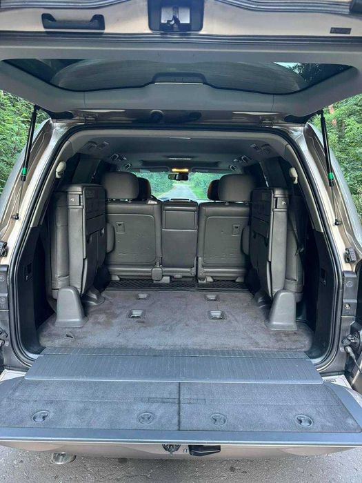 Toyota Land Cruiser 200