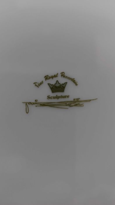 Prato Decorativo Fine Royal Porcelain Sculpture – Egípcio (32 cm)