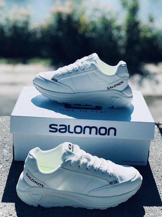 Осінні жіночі кросівки водонепроникаючі Salomon