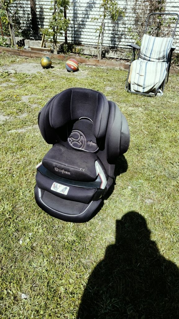 Sprzedam fotelik dziecięcy 9-18kg