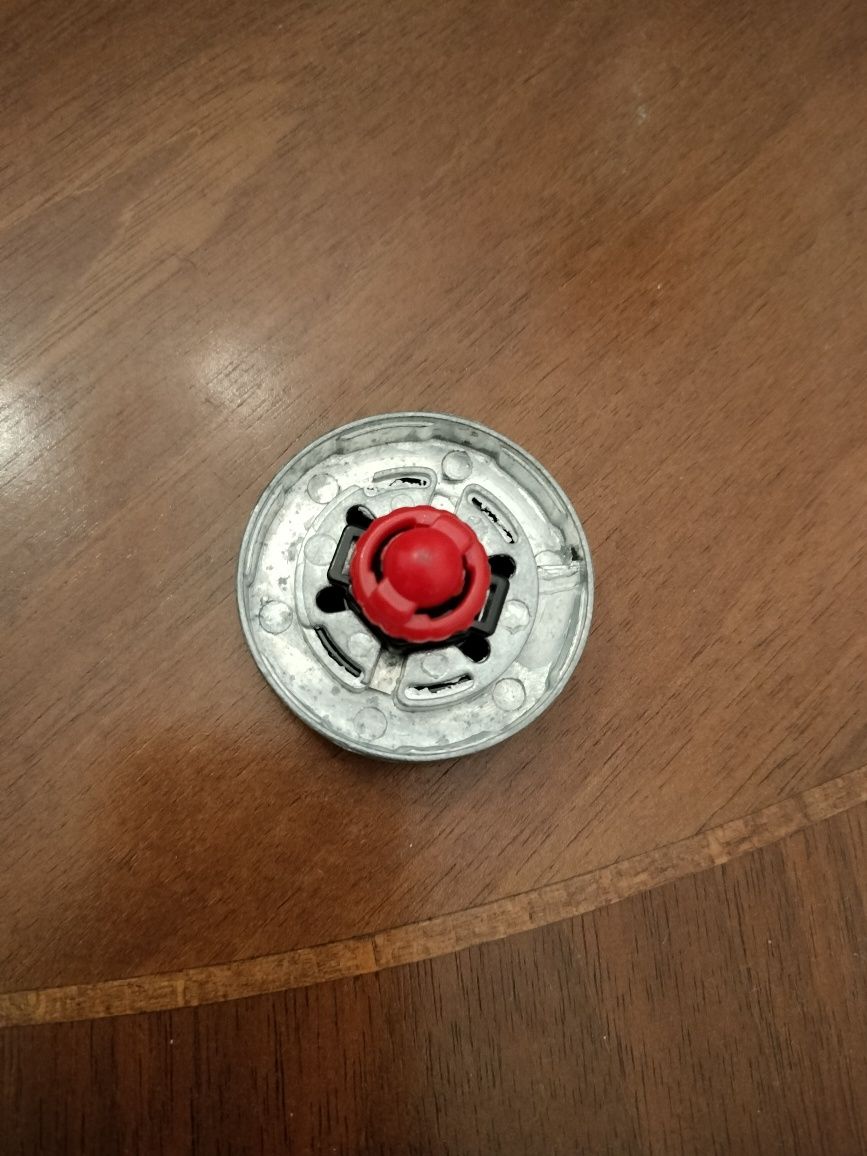 Beyblade em bom estado